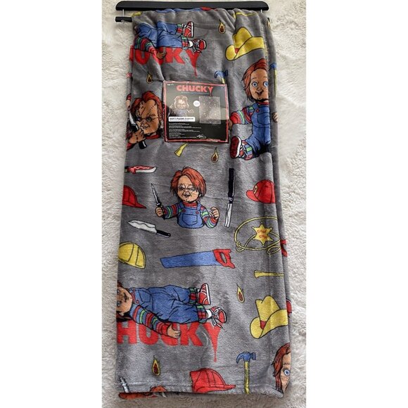 Universal Studios Chucky Halloween Soft Plush Throw Blanket 50 X 70” Grey NEW - Picture 1 of 16
